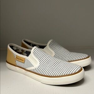 EUC Tommy Bahama Women’s Striped Slip-On Shoes - Denim/Gray and Tan Size 7.5